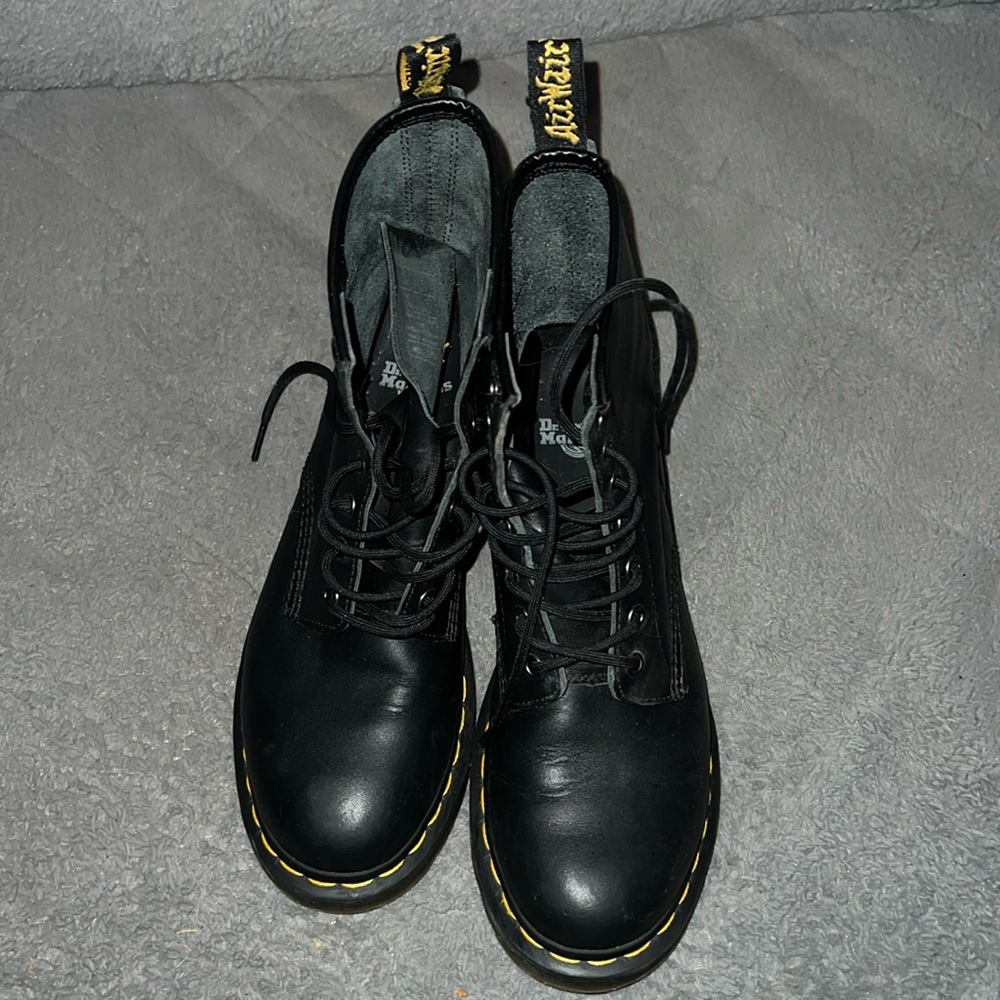 Dr martens Combat boots